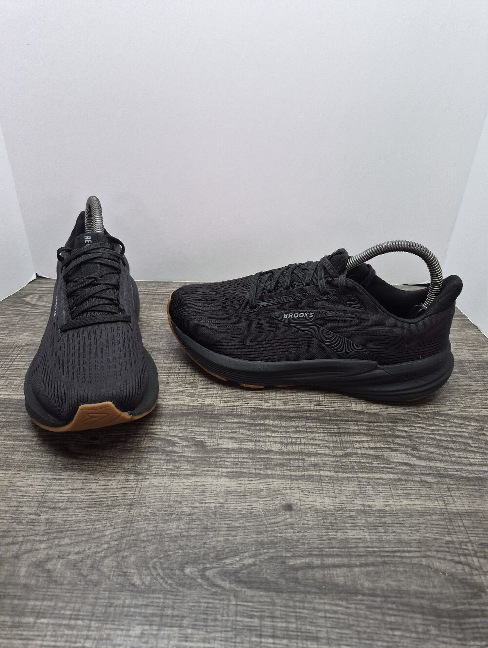 Brooks Revel 8 Size Running Shoes Sneakers Black Gum Women's Size 7.5
